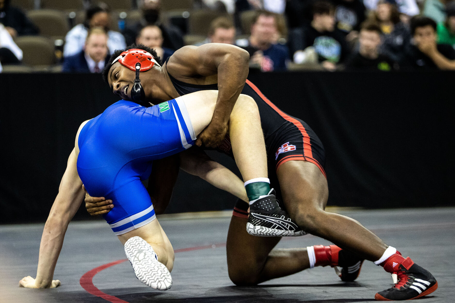 022022-owh-spo-statewrestling-LS05.jpg
